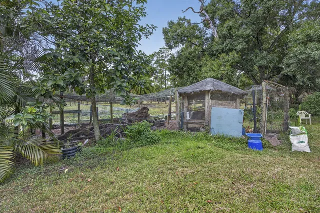  Residence photo 32