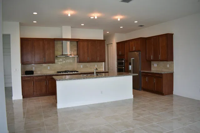 Residence photo 6