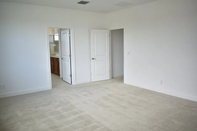 Residence photo 15