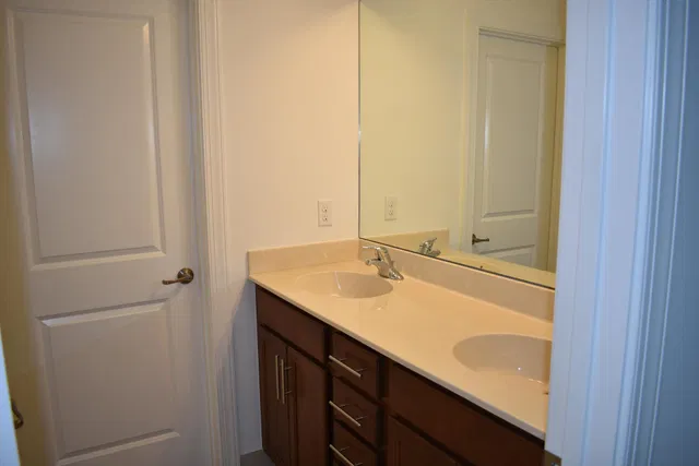 Residence photo 25