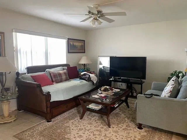  Residence photo 4