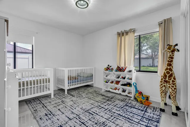Residence photo 22