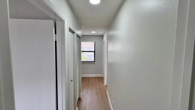 Residence photo 16