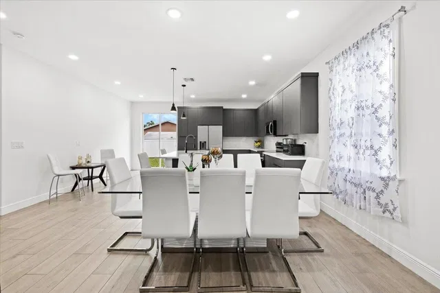 Residence photo 12