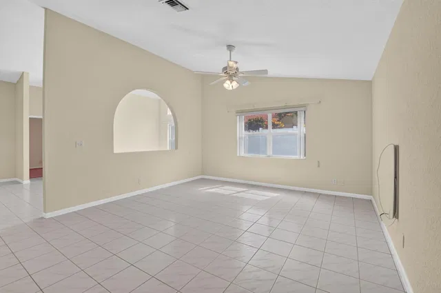 Residence photo 8
