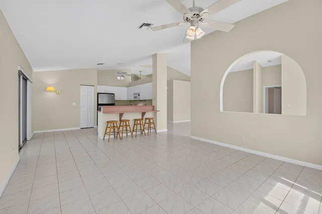 Residence photo 9