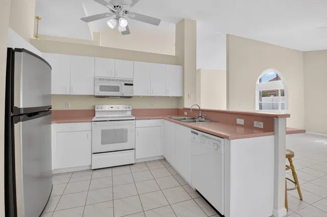 Residence photo 10