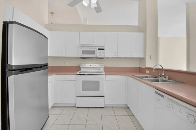 Residence photo 11