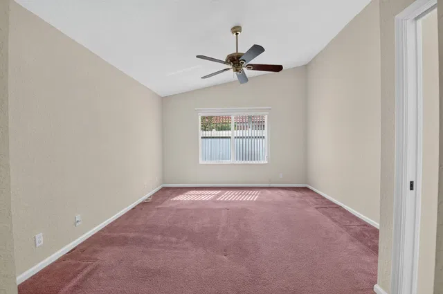 Residence photo 13