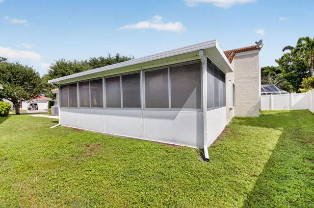 Residence photo 19