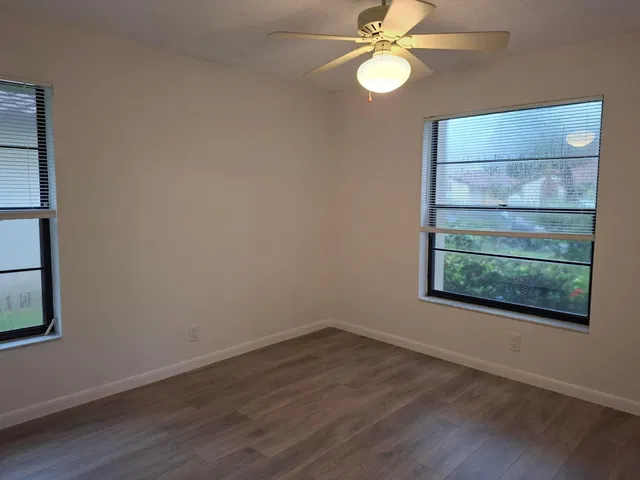 Residence photo 18