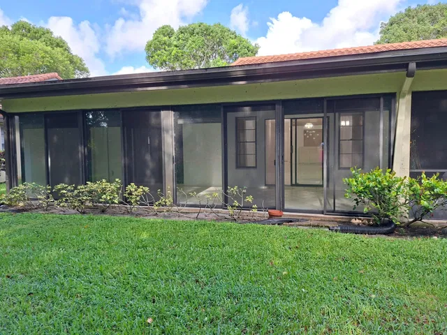 Residence photo 41