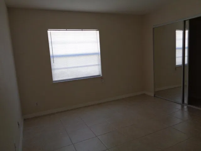 Unit 104 photo 14