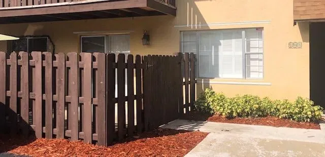 Unit 104 photo 18