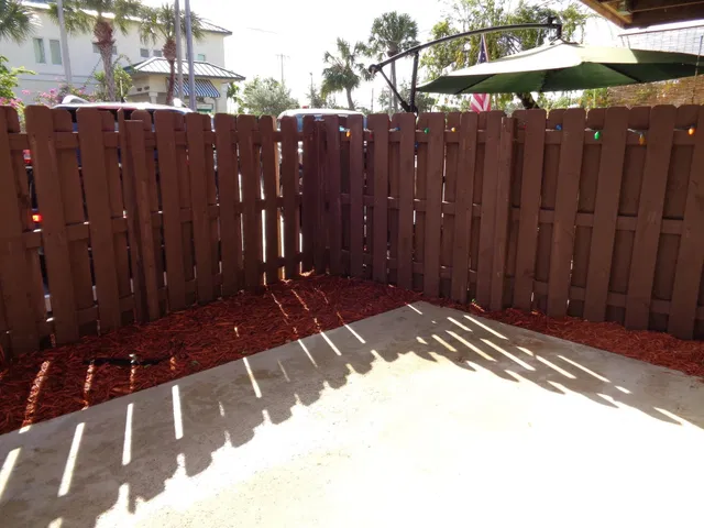 Unit 104 photo 20