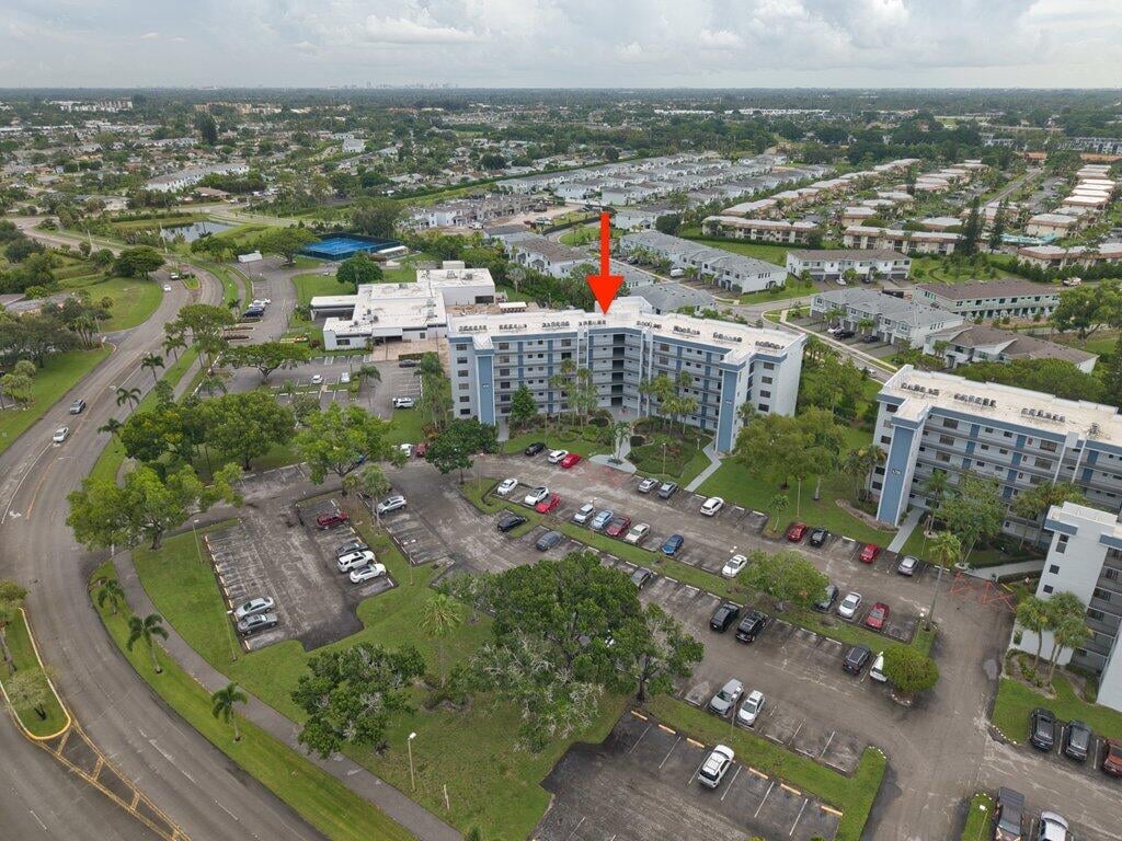 Unit 404 photo 37