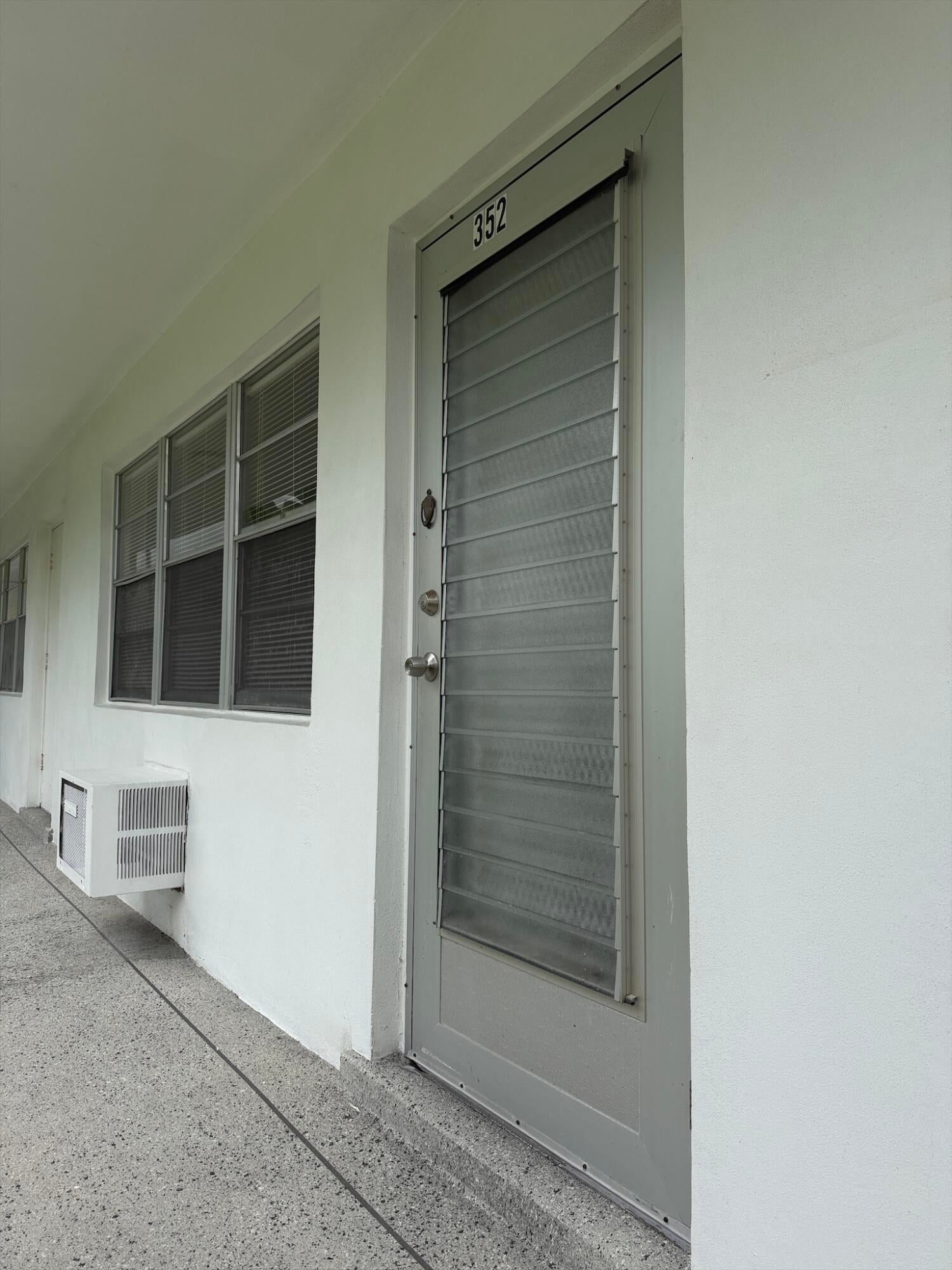 Residence photo 3