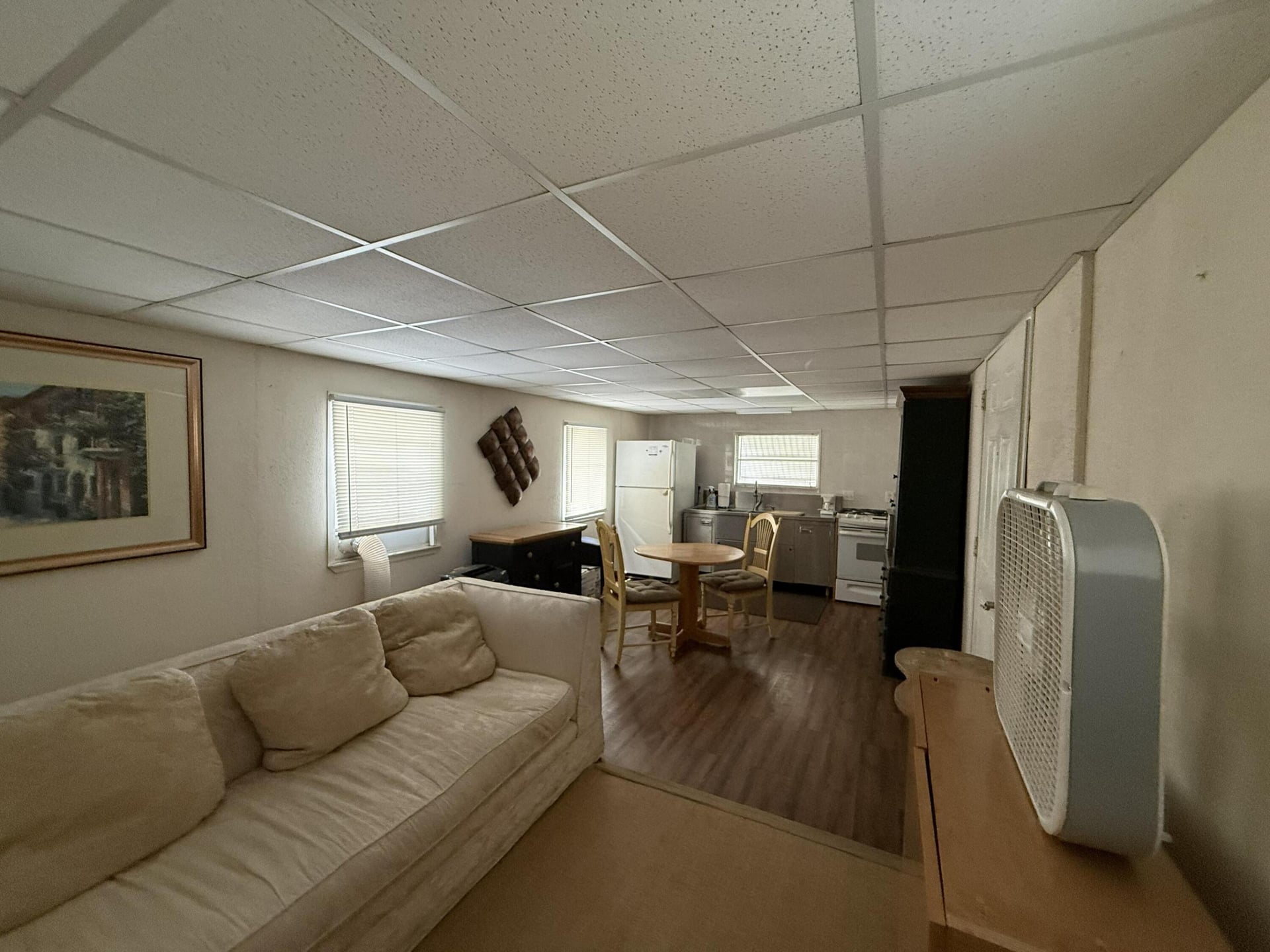 Unit 16 photo 3