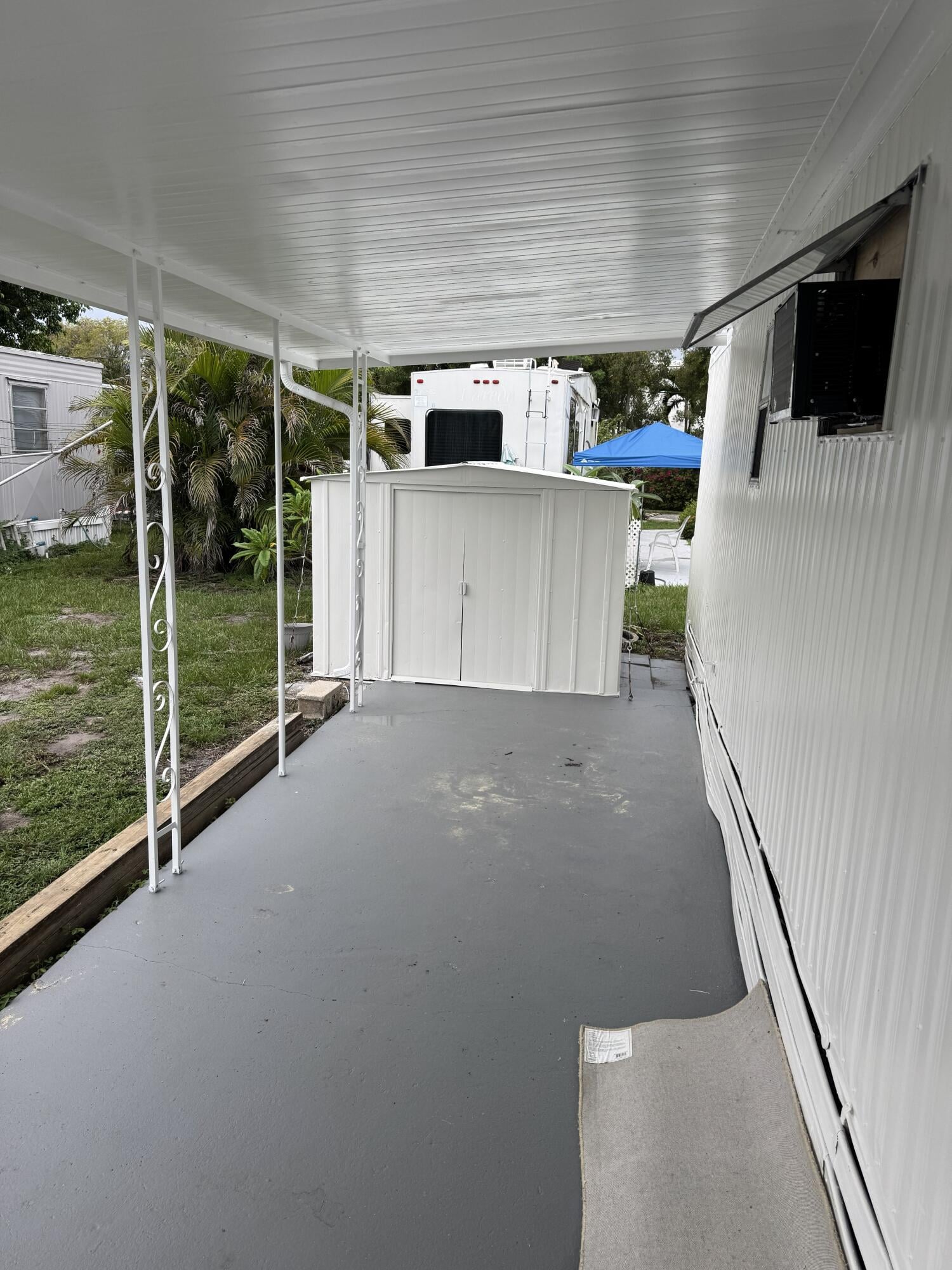 Unit 16 photo 10