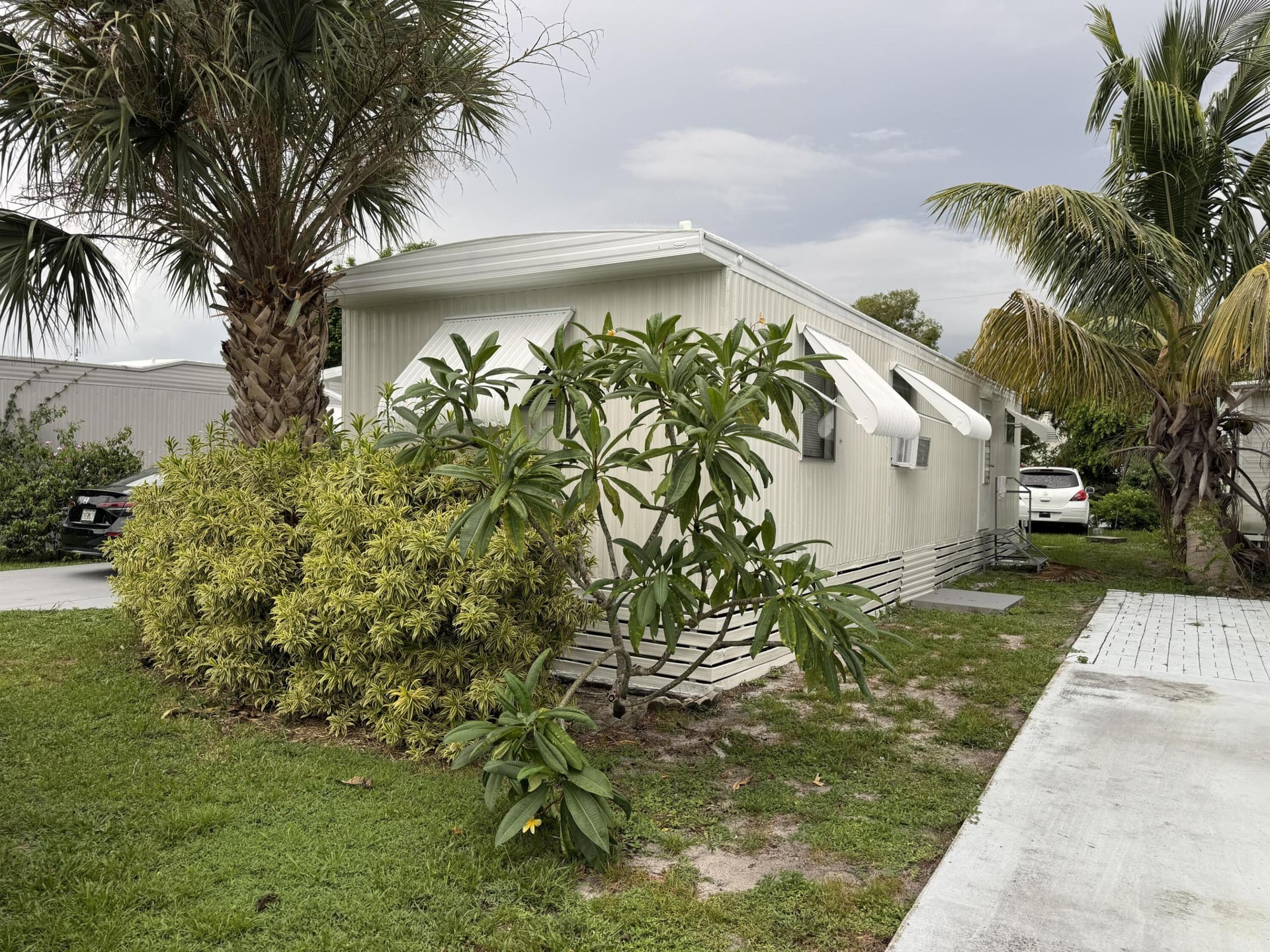 Unit 16 photo 11