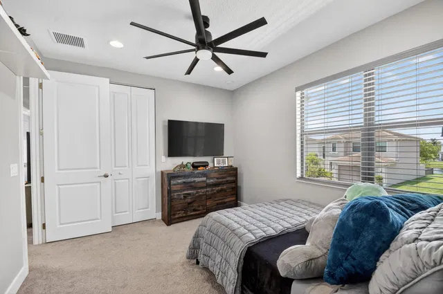 Residence photo 33