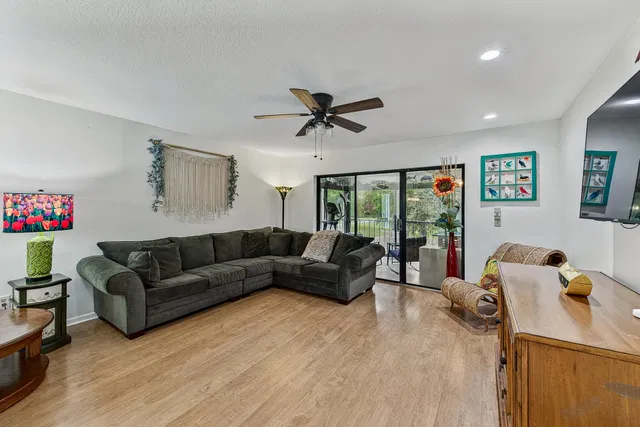 Boca Lago Country Club Homes Unit Unit 16b photo 8