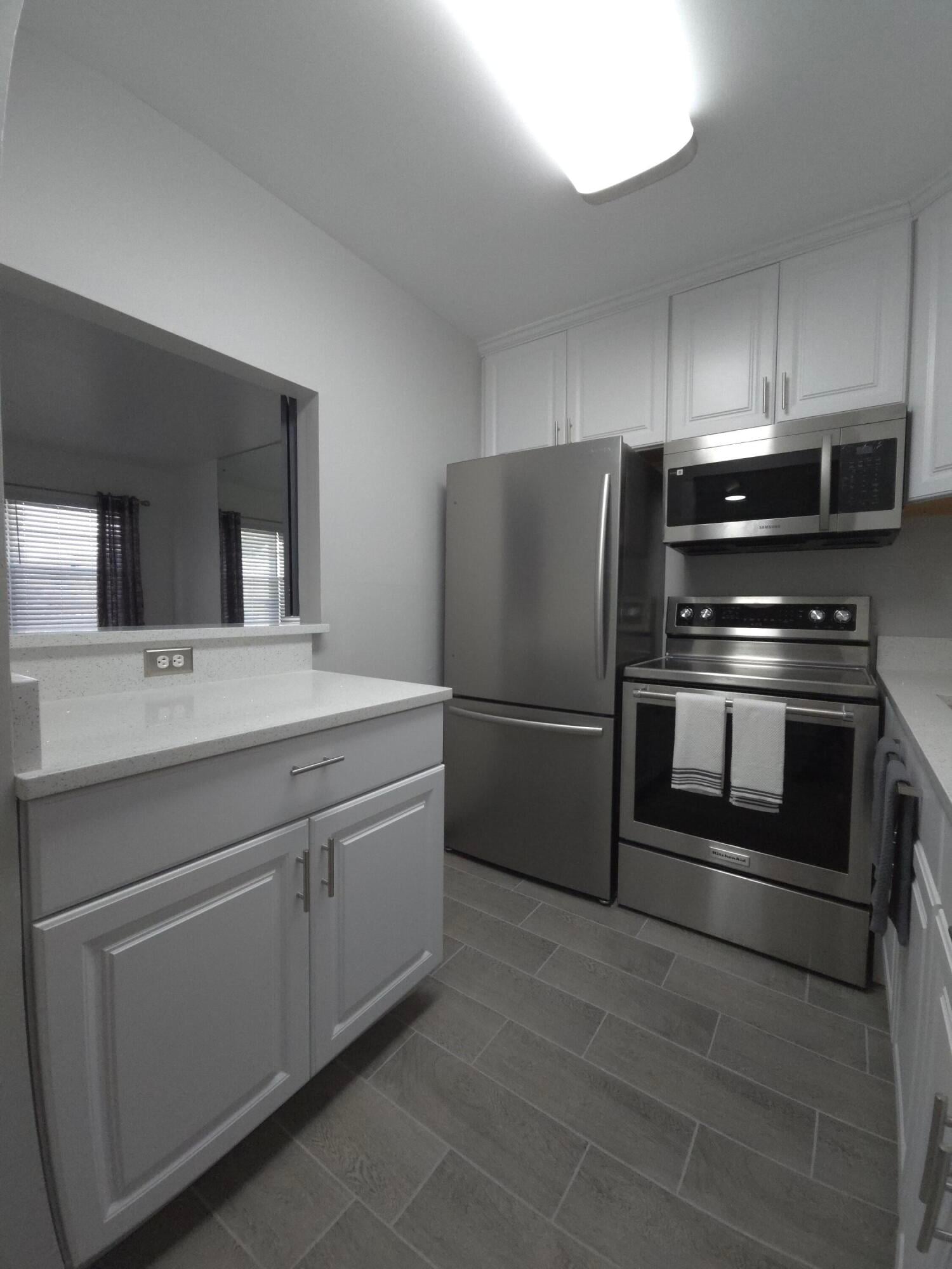 Residence photo 3
