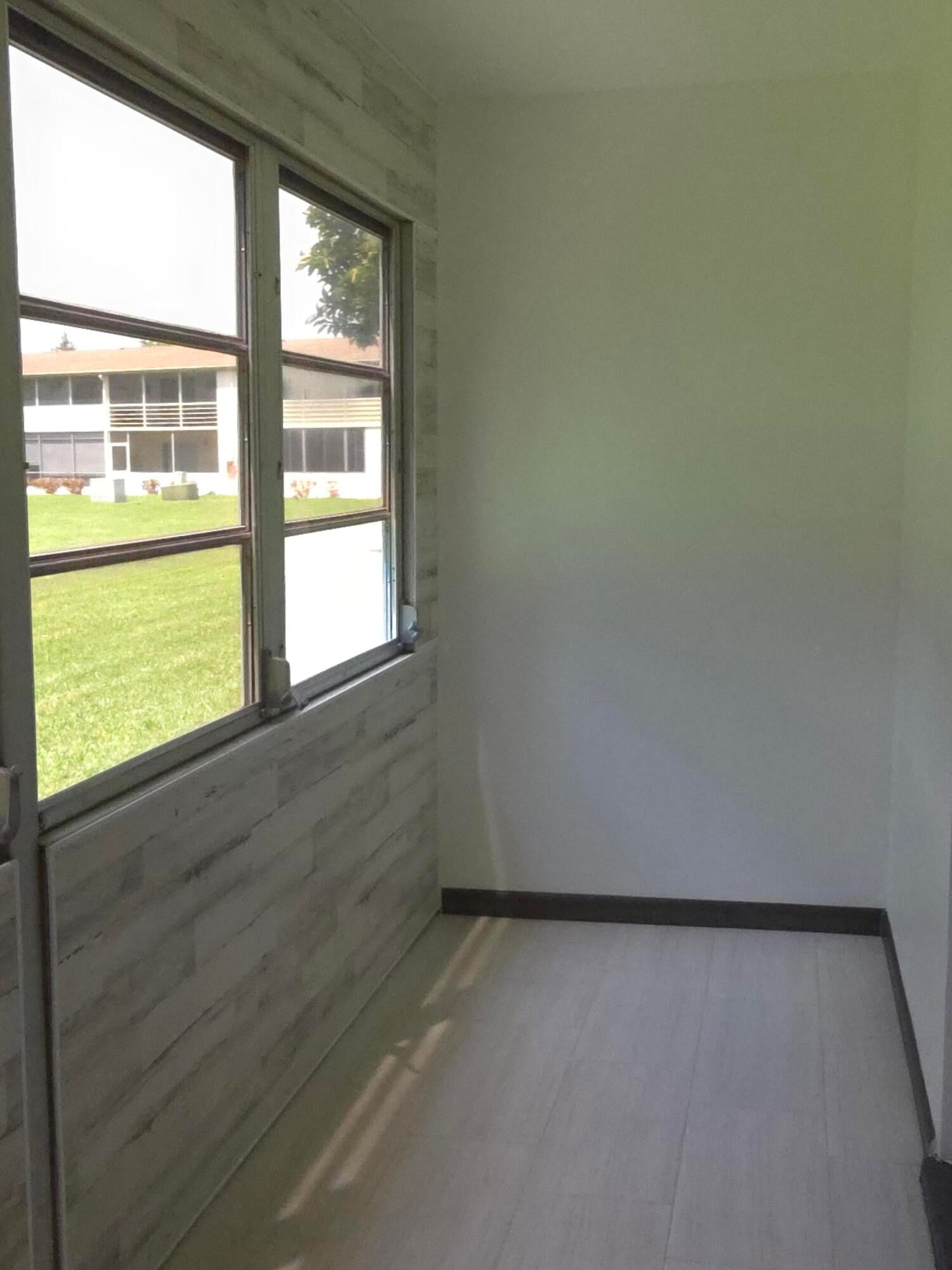 Residence photo 18