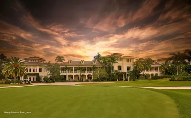 Woodfield Country Club Residence photo 27