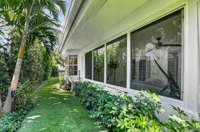 Boca Villas Residence photo 29