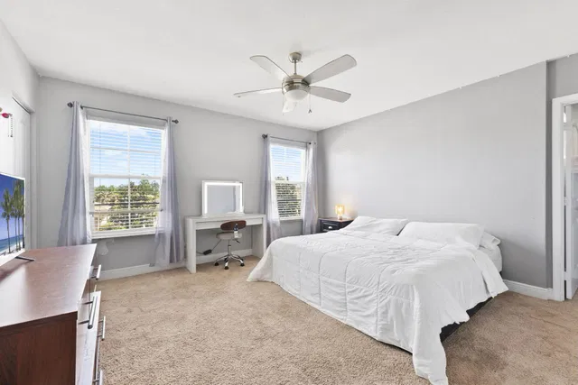 Residence photo 22