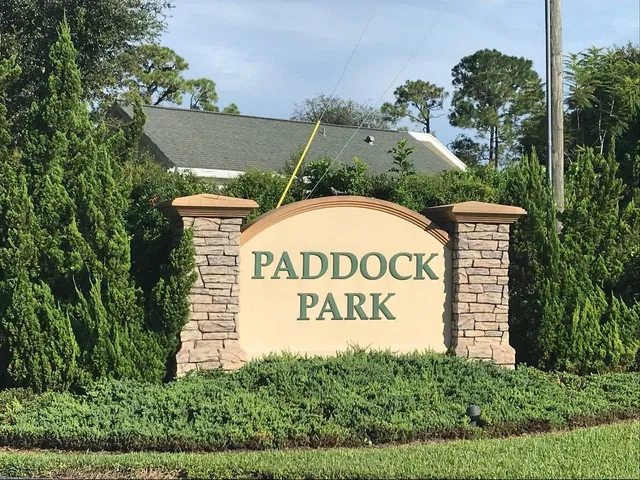 Paddock Park 1 Residence photo 2