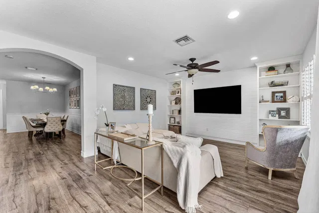 Residence photo 10