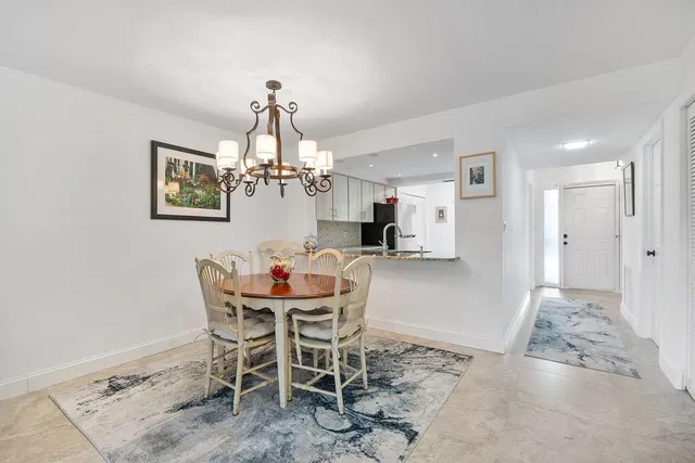 Unit 213 photo 16