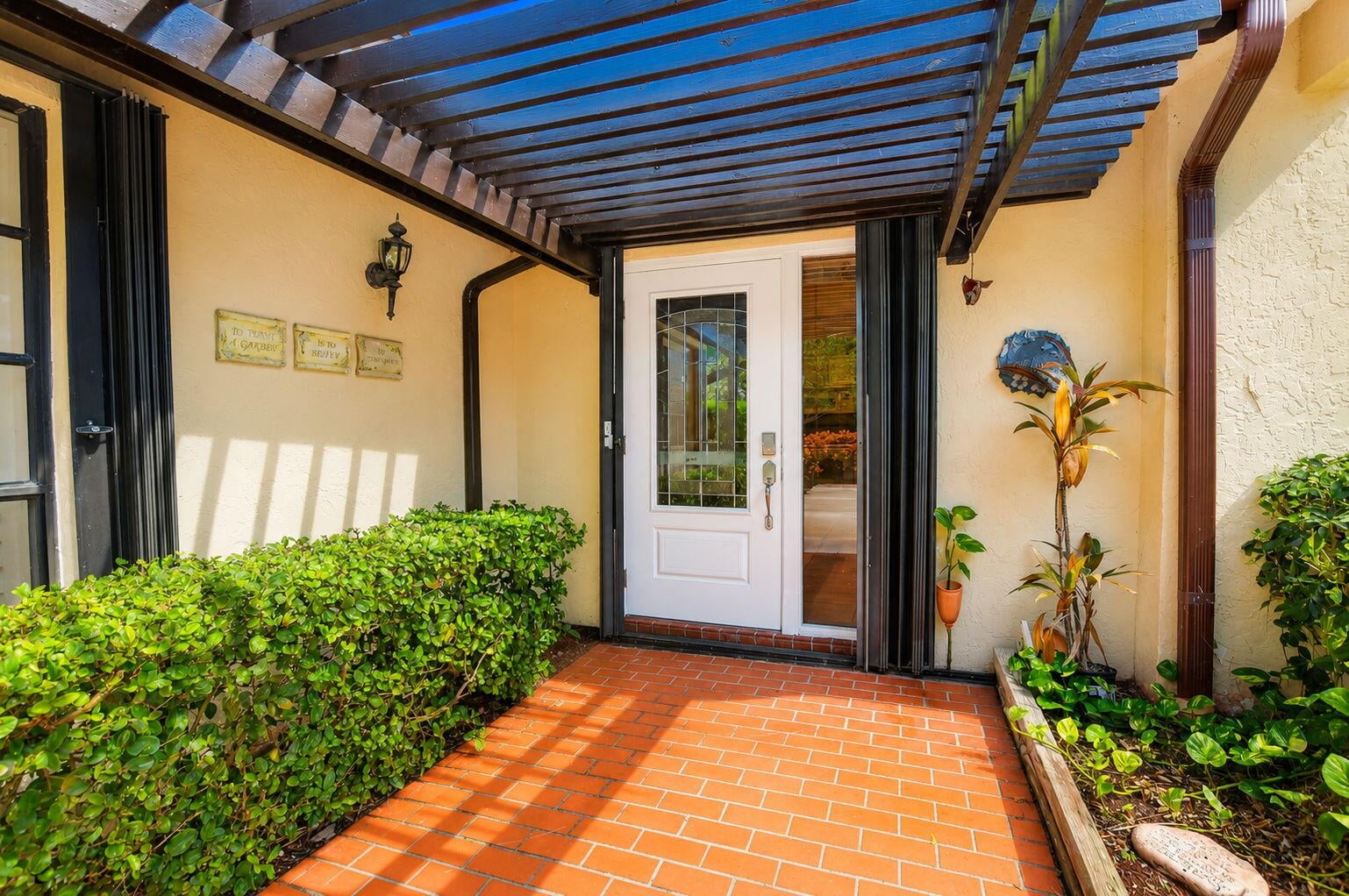 Residence photo 9
