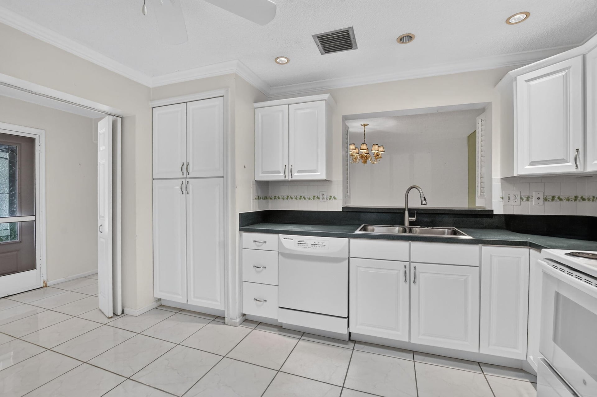 Residence photo 13