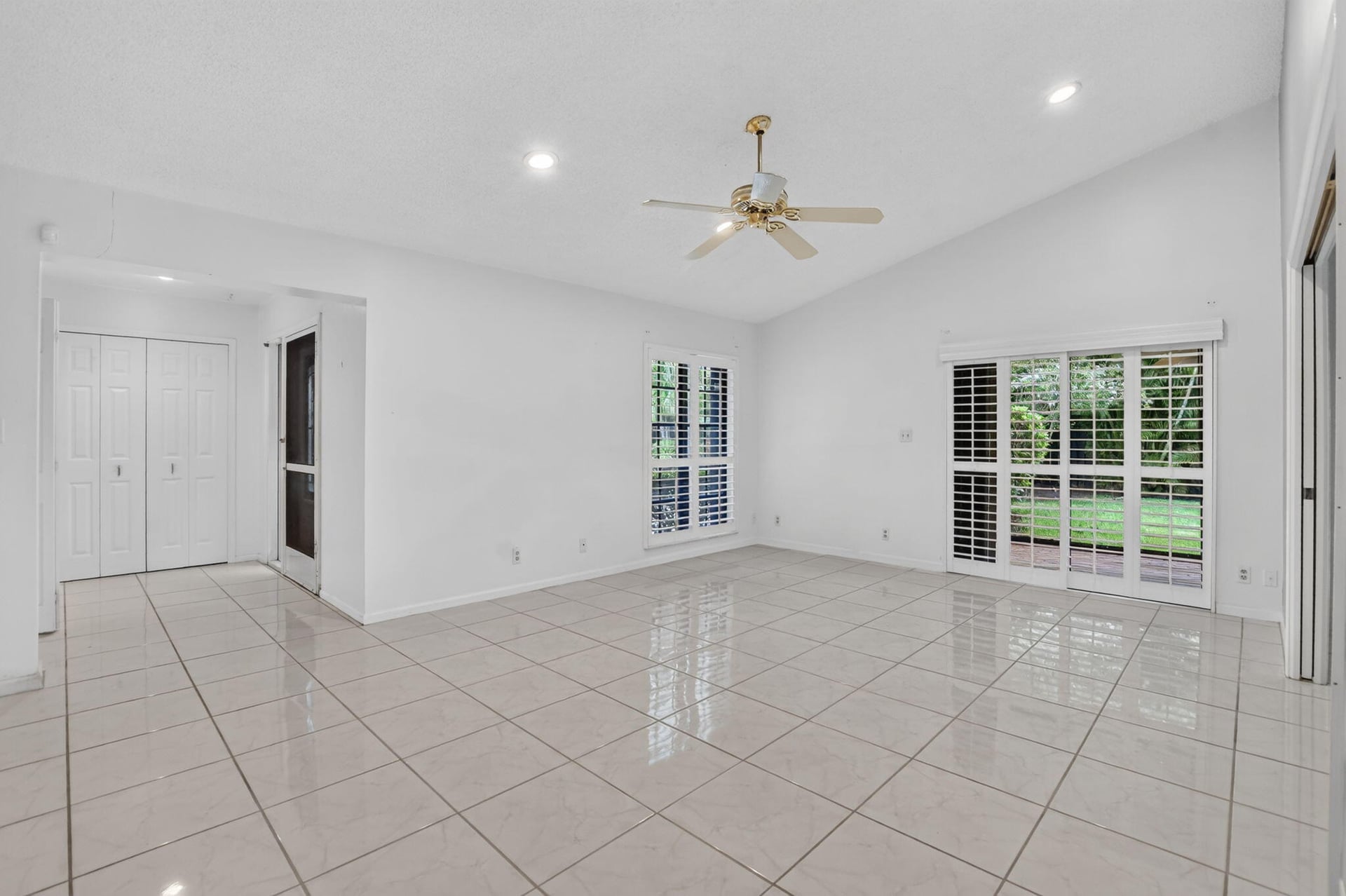 Residence photo 17