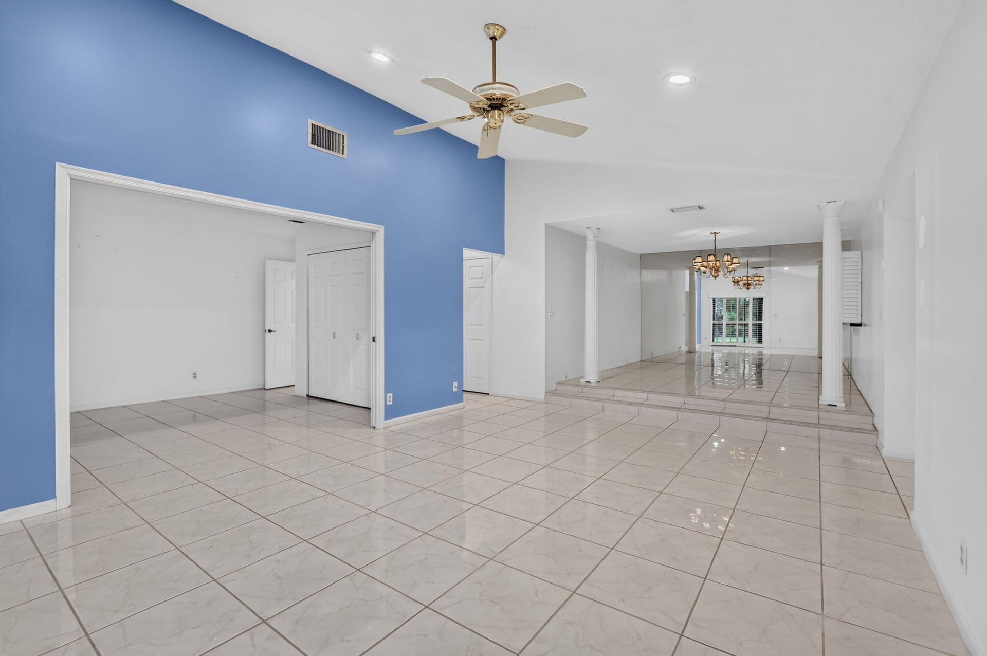 Residence photo 18