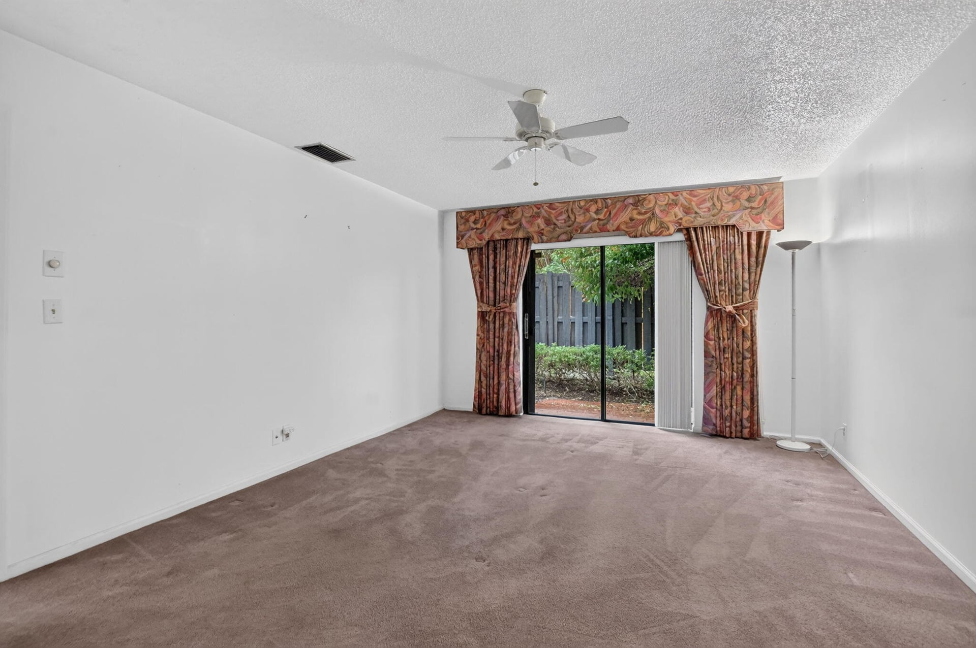 Residence photo 27