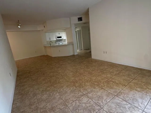 Unit 303 photo 14