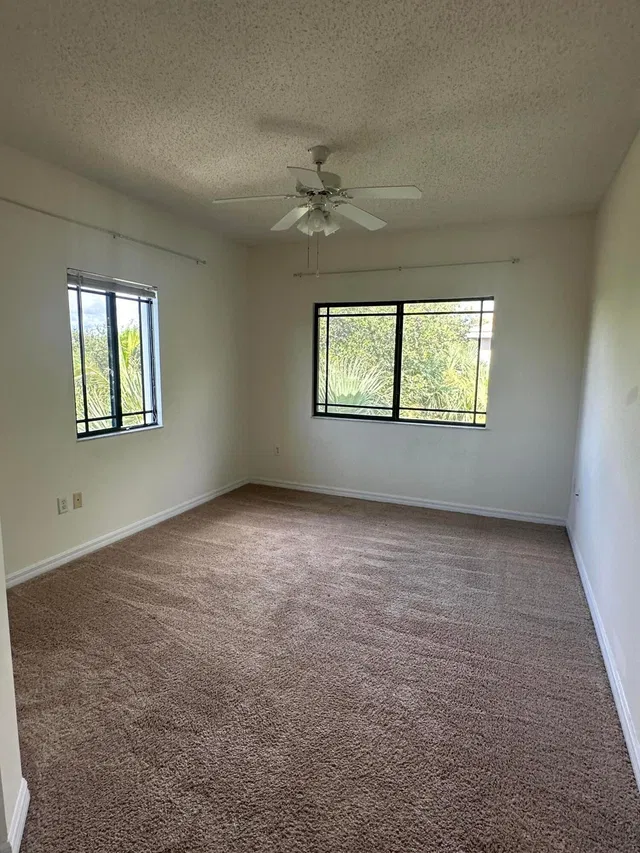 Unit 303 photo 17