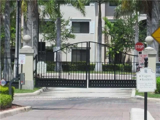Unit 303 photo 32