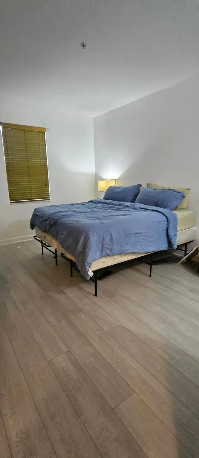 Unit 423 photo 22