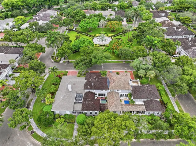 Woodfield Country Club Residence photo 4