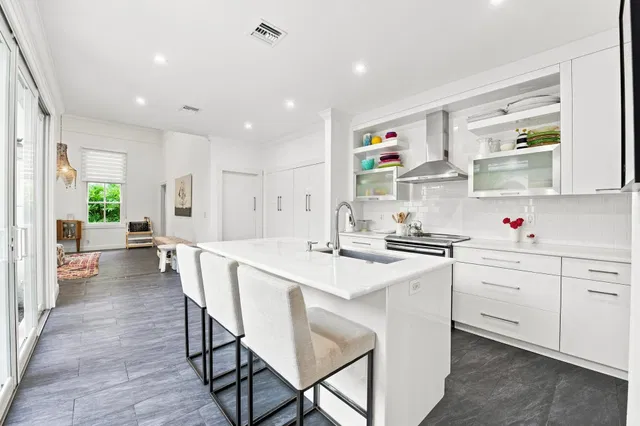 Woodfield Country Club Residence photo 19