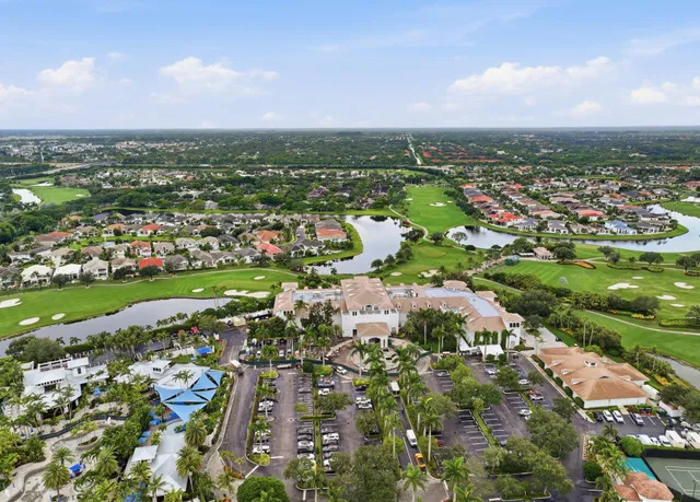 Woodfield Country Club Residence photo 54