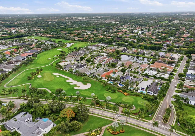 Woodfield Country Club Residence photo 60