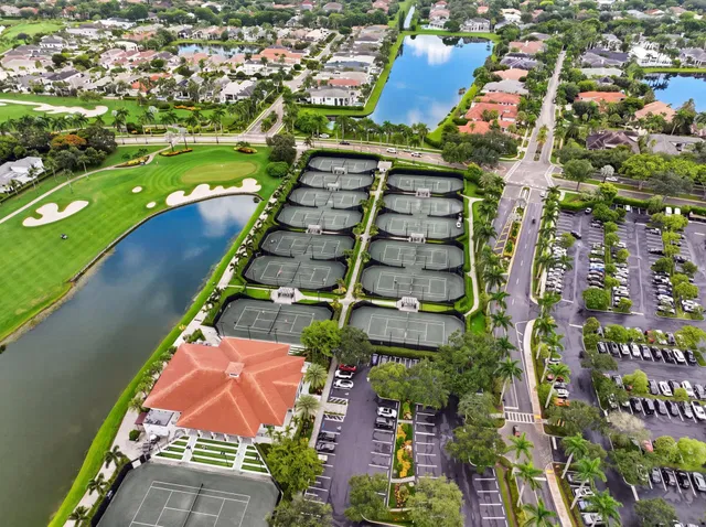 Woodfield Country Club Residence photo 65