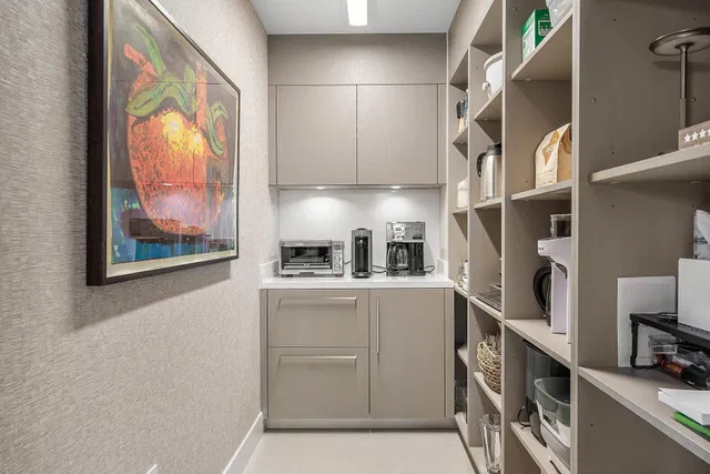 Royal Palm Residences Boca Raton Unit 306 photo 18