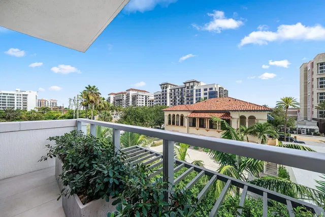 Royal Palm Residences Boca Raton Unit 306 photo 27